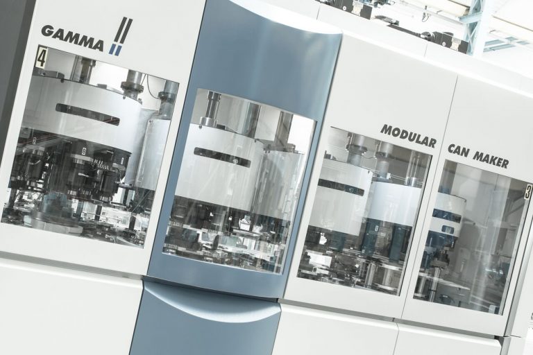 High speed modular combination machine for the finishing of aerosol cans