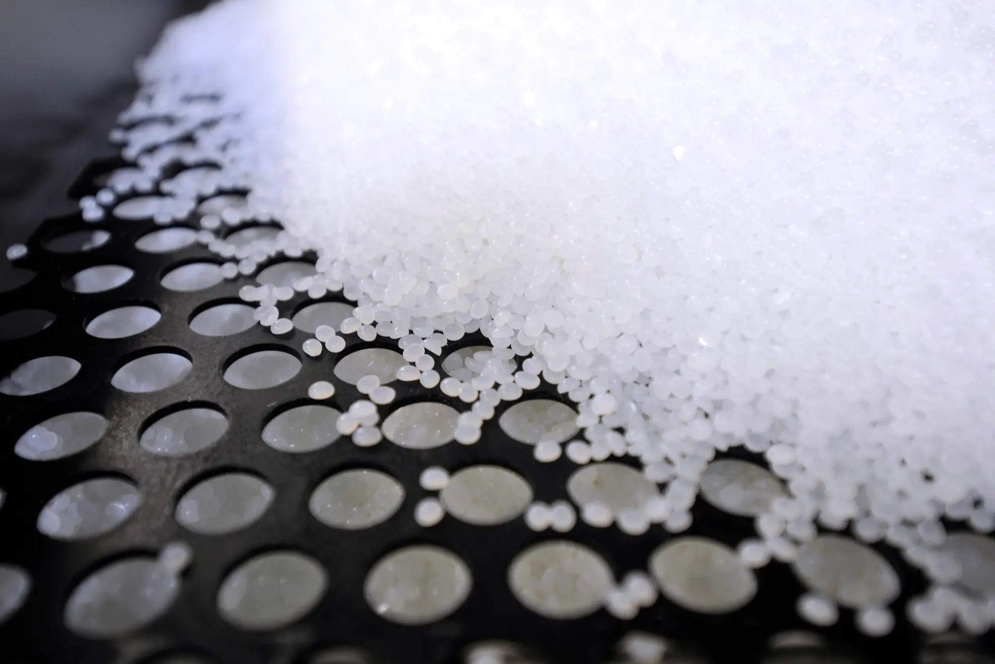 Henkel and Sasol collaborate to deliver lower carbon emission adhesives